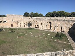 Stunning Sea-view Villa With Pool in Kamaria