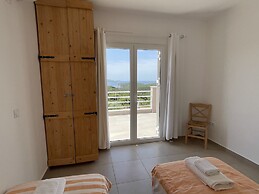 Stunning Sea-view Villa With Pool in Kamaria