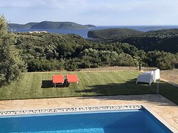 Stunning Sea-view Villa With Pool in Kamaria