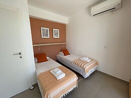 Stunning Sea-view Villa With Pool in Kamaria