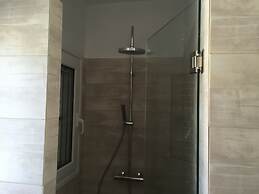 Stunning Sea-view Villa With Pool in Kamaria