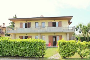 Nice Holiday Apartment near Lazise