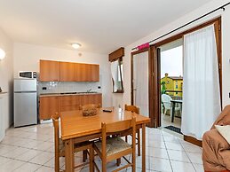 Nice Holiday Apartment near Lazise