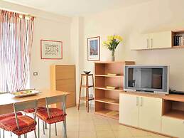 Belvilla by OYO Small Residence With Swimming Pool