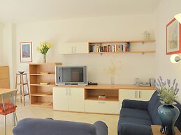 Belvilla by OYO Small Residence With Swimming Pool