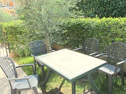 Belvilla by OYO Small Residence With Swimming Pool