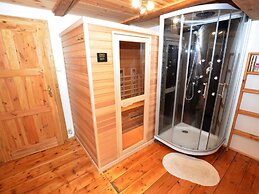Comfortable Holiday Home With Sauna and Billiards, Near the Slopes
