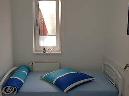 Apartment Near Kuhlungsborn With Garden