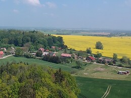 Apartment Near Kuhlungsborn With Garden