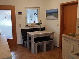 Wohnung bei Kuehlungsborn mit Garten