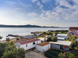 Comfy Apartment in Sveti Petar na Moru With Garden