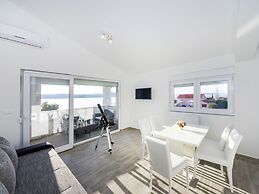 Comfy Apartment in Sveti Petar na Moru With Garden