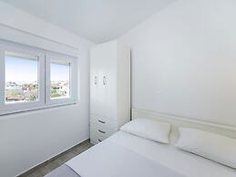 Comfy Apartment in Sveti Petar na Moru With Garden