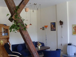 Charming Apartment With Garden in Blowatz