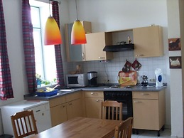 Charming Apartment With Garden in Blowatz