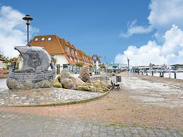 Apartment in Wiek auf Rgen With Forest