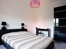 Detached Villa in an Excellent Location Near the Sea