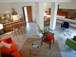 Detached Villa in an Excellent Location Near the Sea