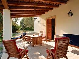 Detached Villa in an Excellent Location Near the Sea