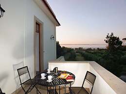 Detached Villa in an Excellent Location Near the Sea