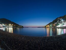 Spacious and Modern 1st Floor Apartment With Private Garage, Wi-fi