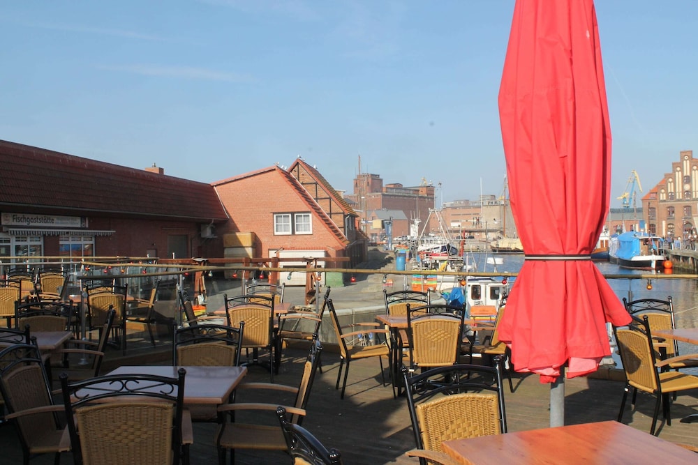 Einladende Ferienwohnung mit Terrasse in Wismar