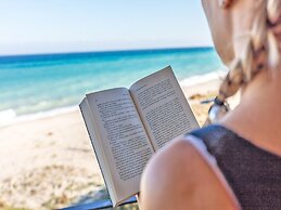 Belvilla by OYO The Tower