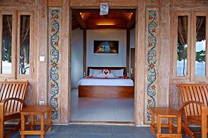 Blue Harbor Beachfront Villas & Resto