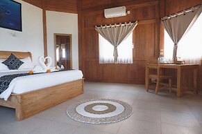 Blue Harbor Beachfront Villas & Resto