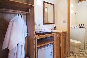 Blue Harbor Beachfront Villas & Resto