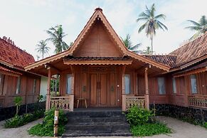 Blue Harbor Beachfront Villas & Resto