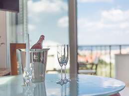 Superb Apartment in Murter with Hot Tub