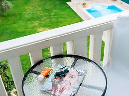 Cozy Villa in Ploce With Shared Pool