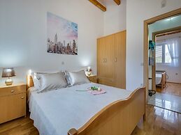 Spacious Holiday Home With Swimming Pool