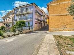 Posh Home in Santa Caterina Villarmosa near Nature Reserve