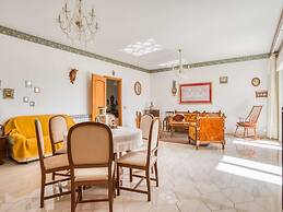 Posh Home in Santa Caterina Villarmosa near Nature Reserve