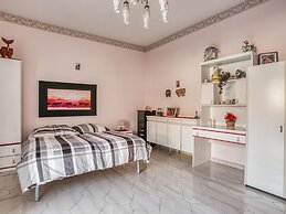 Posh Home in Santa Caterina Villarmosa near Nature Reserve