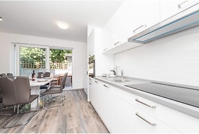 Lovely Apartment in Pakostane With Terrace