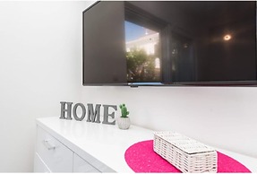 Lovely Apartment in Pakostane With Terrace