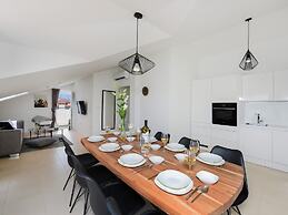 Modern Villa in Nin With Terrace