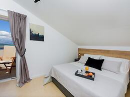 Modern Villa in Nin With Terrace