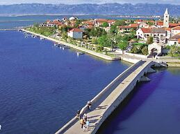 Modern Villa in Nin With Terrace