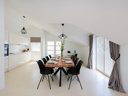 Modern Villa in Nin With Terrace