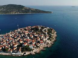 Your Perfect Seaside Escape Awaits