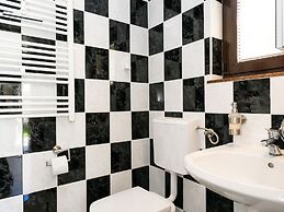 Lovely Apartment With Terrace & Garden Grill