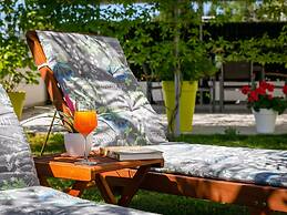 Lovely Apartment With Terrace & Garden Grill