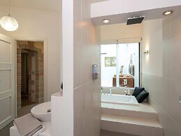 Belvilla by OYO Villa Marghi