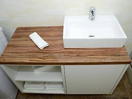 Apartment in Ljubac With Garden