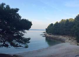 Adorable Apartment in Murter with Hot Tub