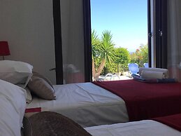 Villa With Pool and Parasol in Kirianna